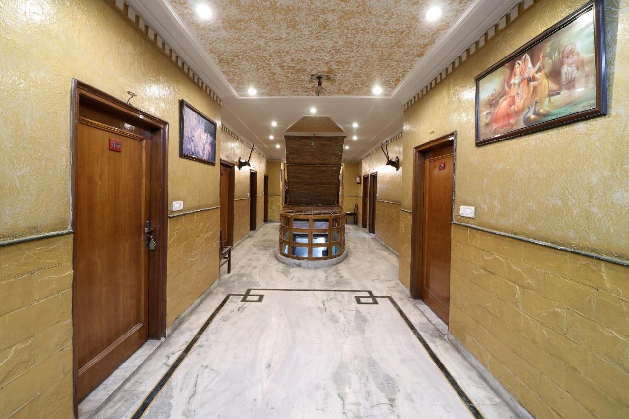 Oyo 29304 Hotel Pooja Yamuna Nagar Ngoại thất bức ảnh